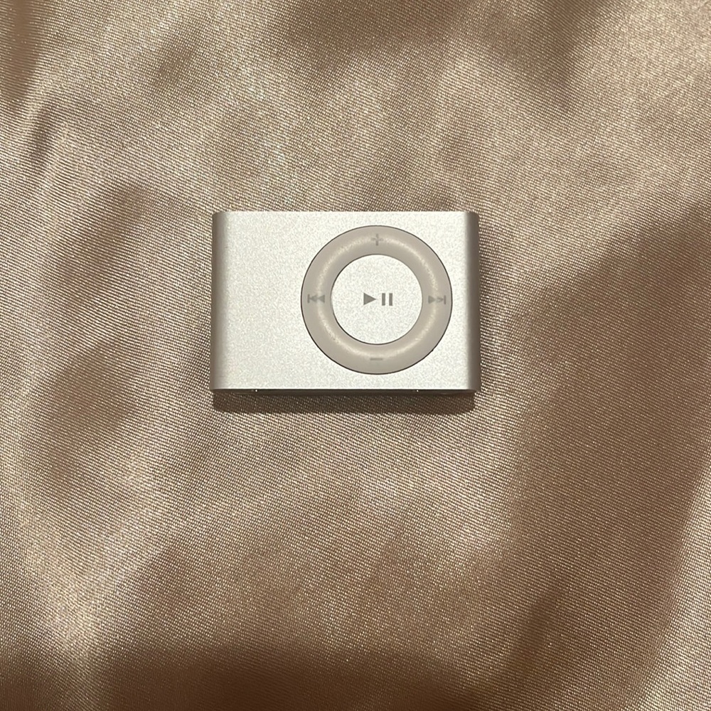 Mini apple iPod shuffle